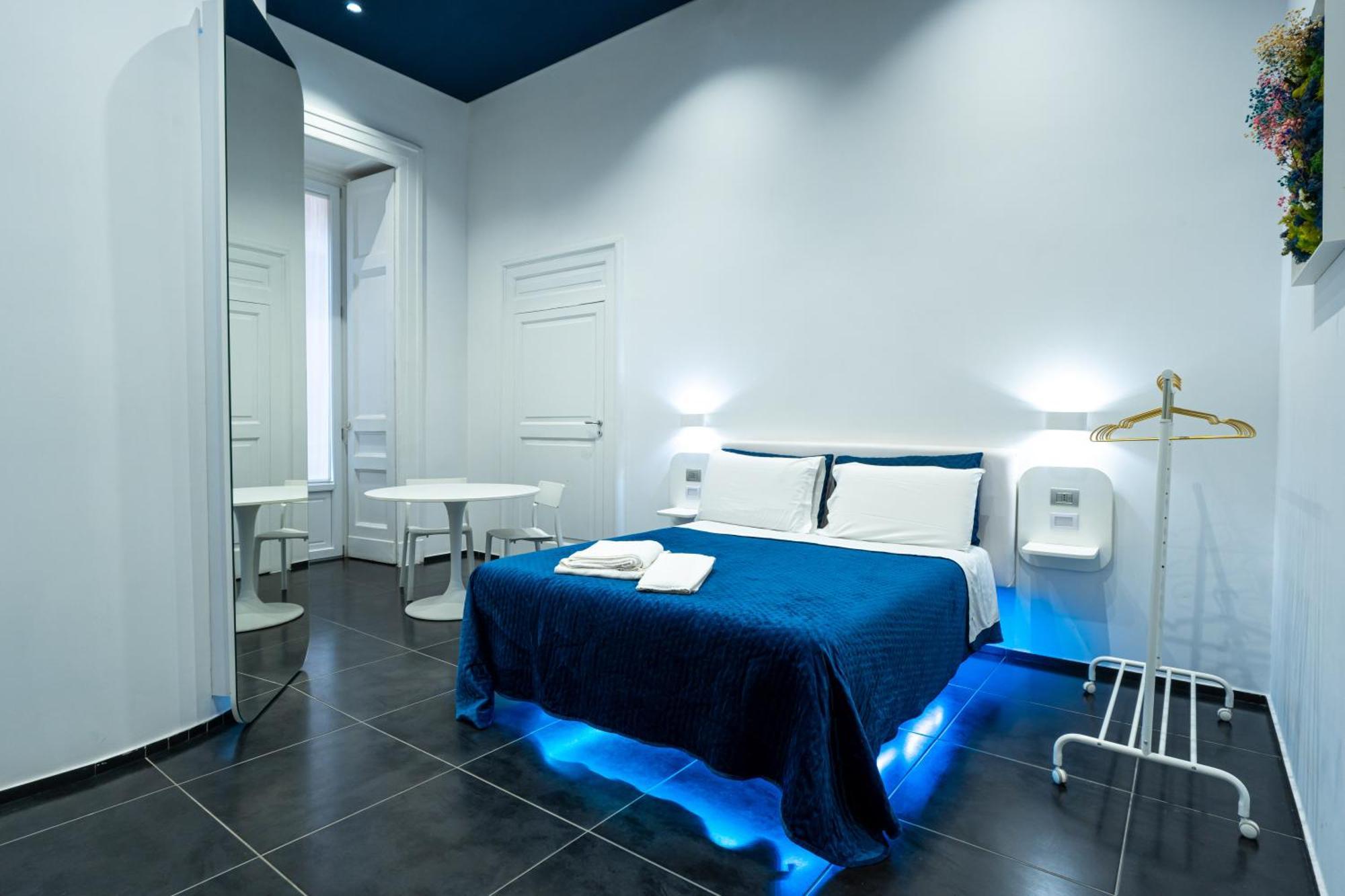 Skyhouse Chiatamone Panzió Nápoly Kültér fotó