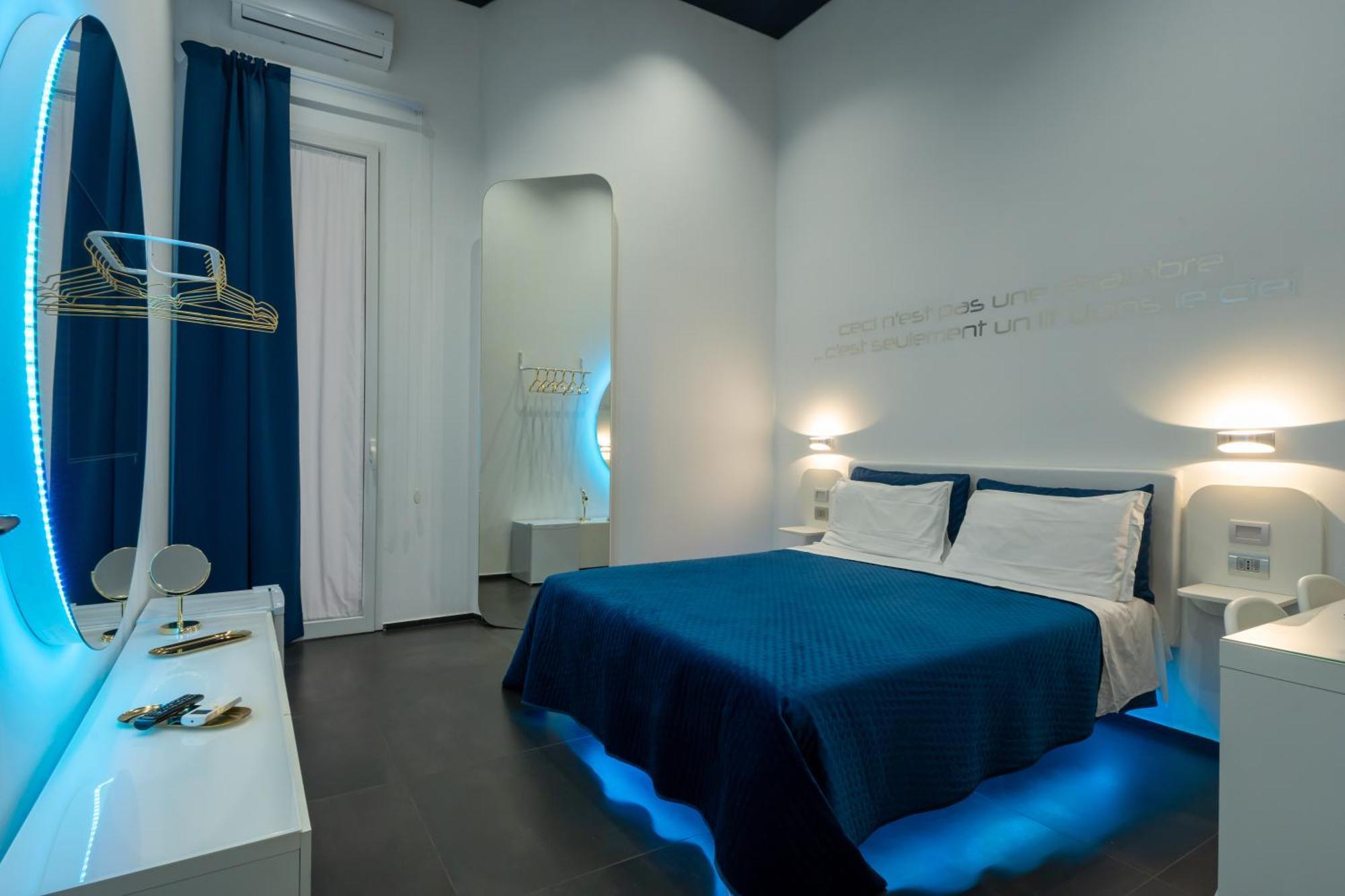 Skyhouse Chiatamone Panzió Nápoly Kültér fotó